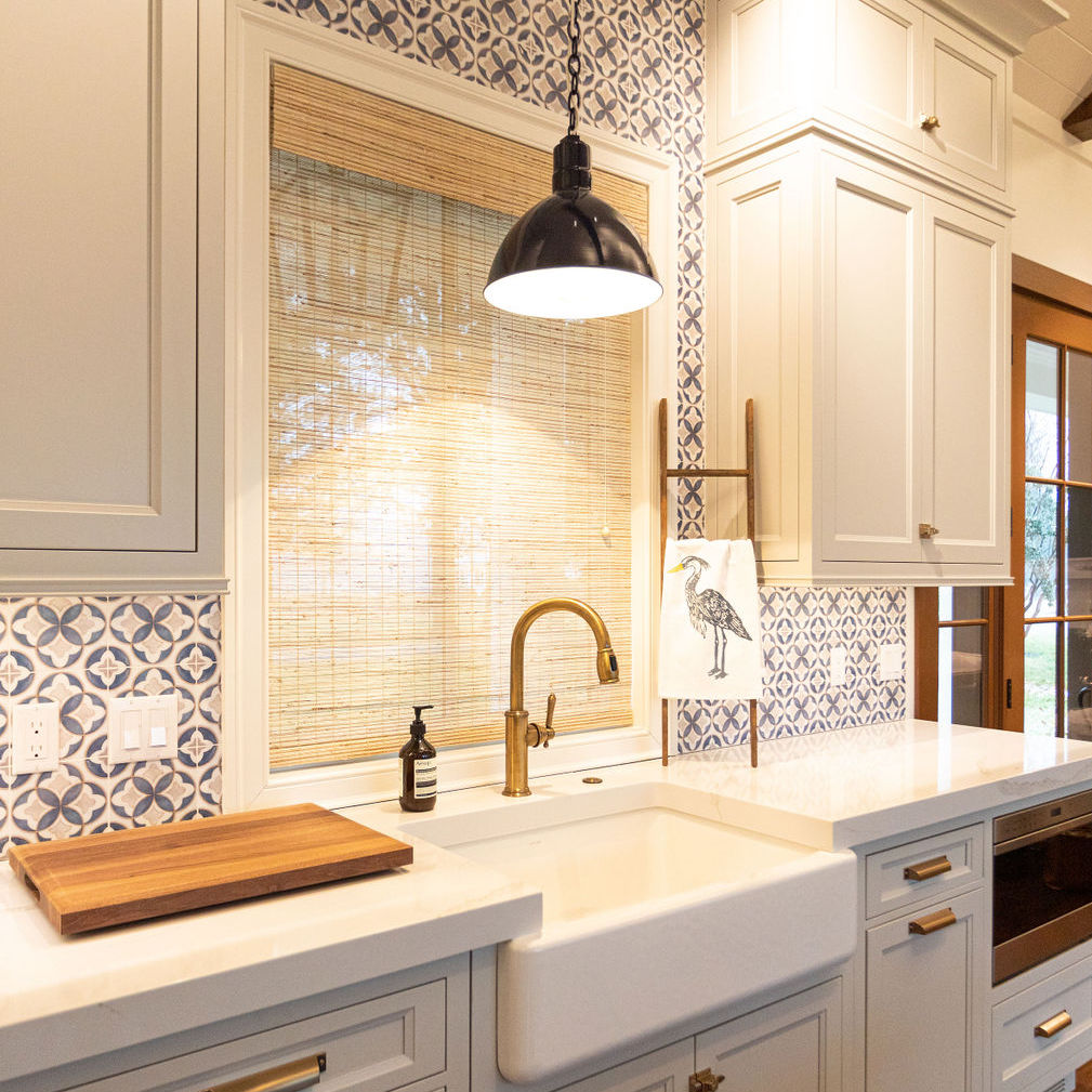 Wilcox Nautical LED Chain Hung Pendant | Photo Courtesy of Simply Wesley Interior Design and Maureen Porto Photography